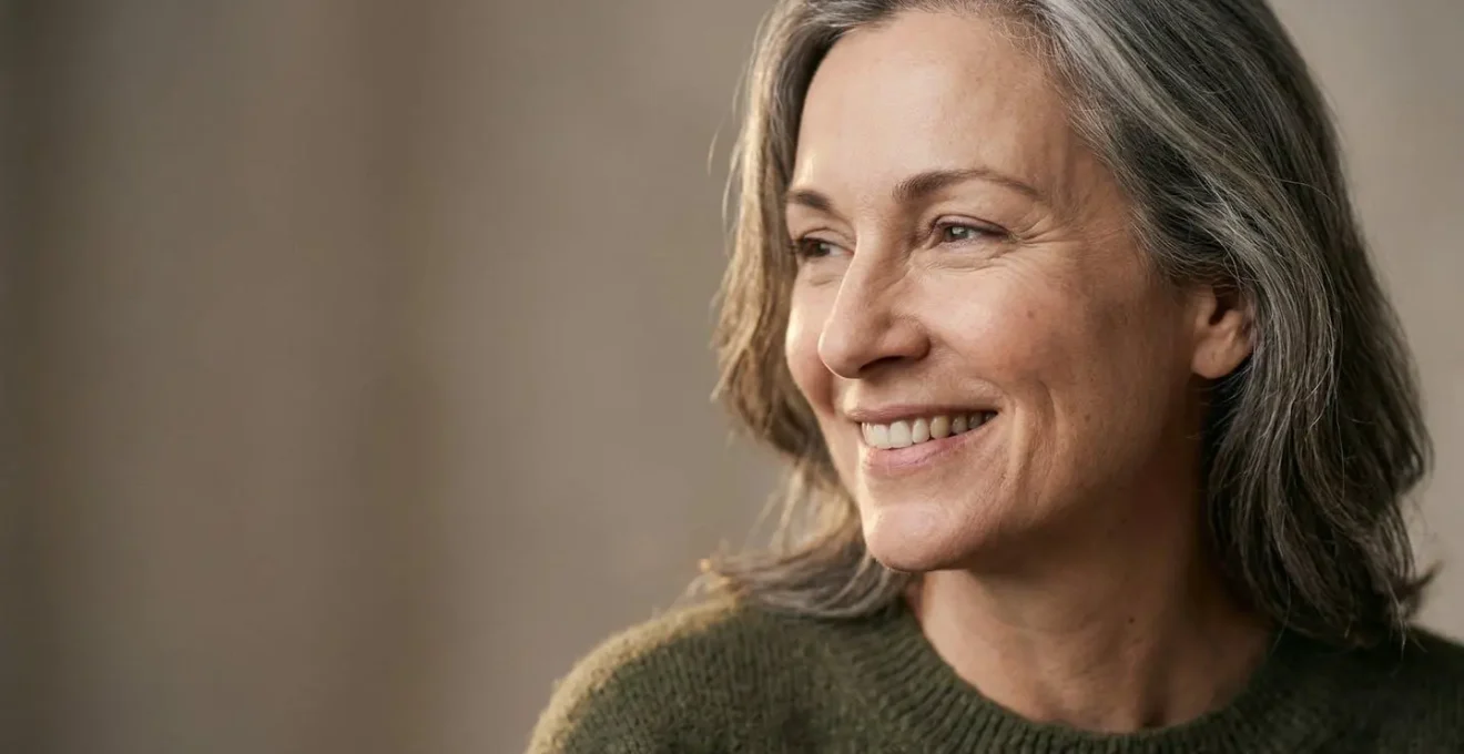 Rappresentazione del trattamento estetico dei solchi nasolabiali preservando l'espressività del sorriso